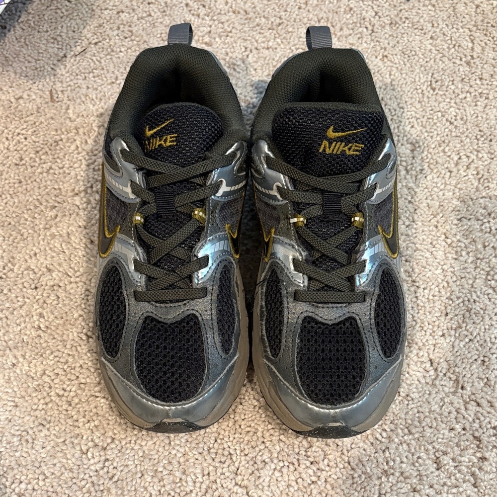 Kids Nike Vomero 5
